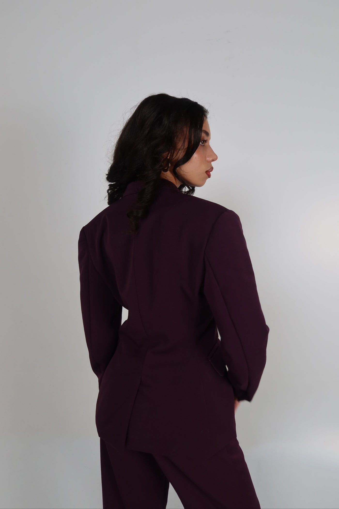 THE TAILORED BLAZER - Aubergine