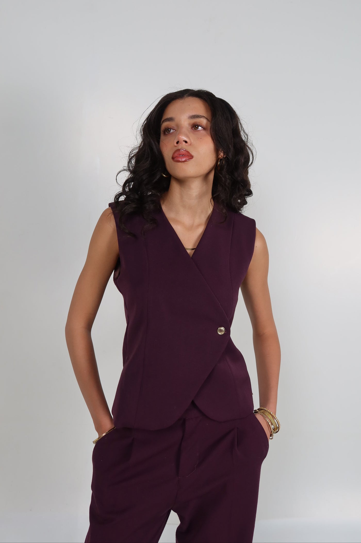 THE SHREYA GILET - Aubergine