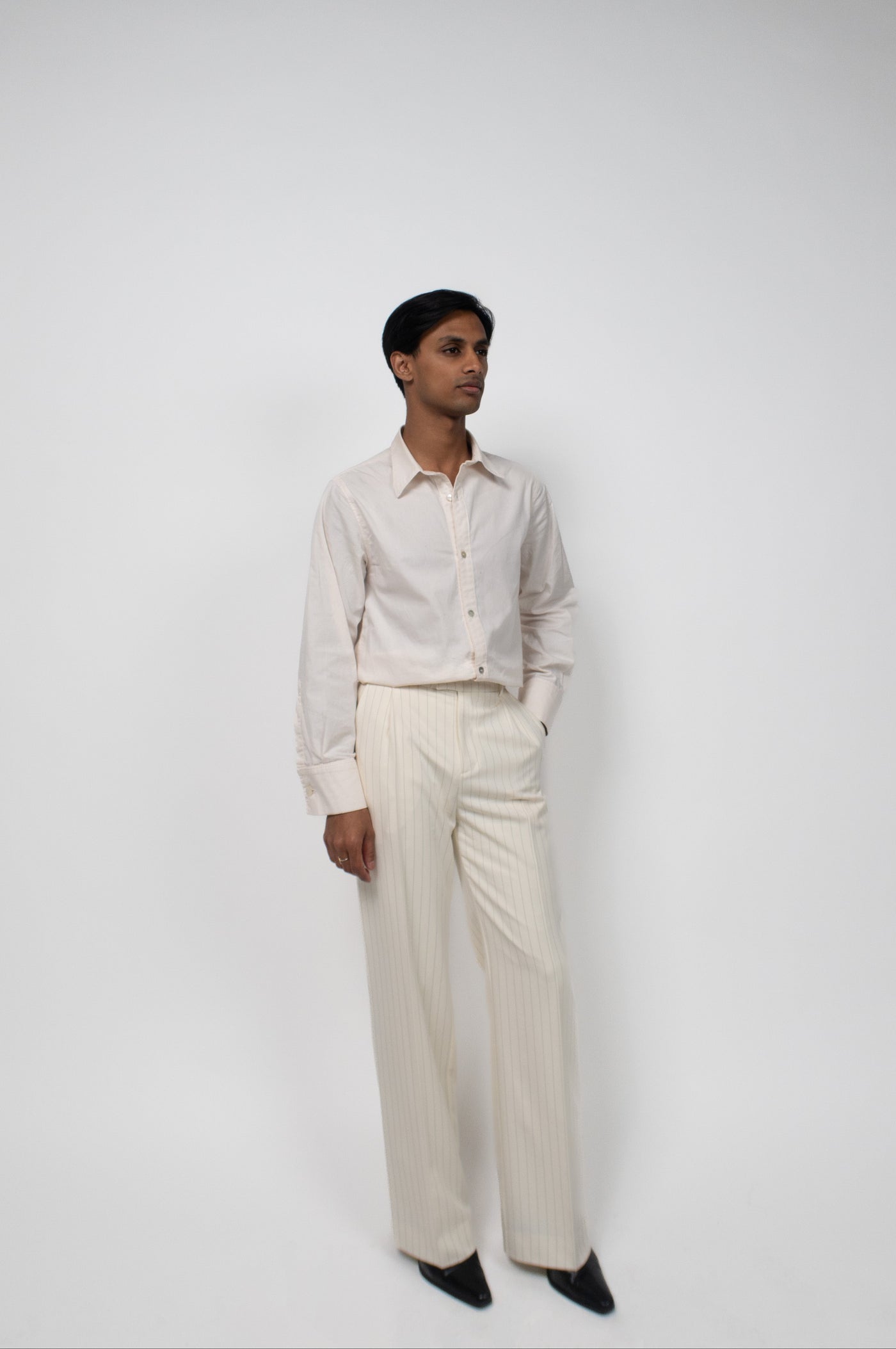 THE DAREN TROUSERS PINSTRIPE - Off White