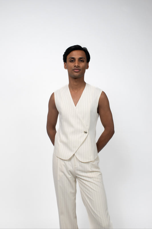 THE SHREYA GILET PINSTRIPE - Off White