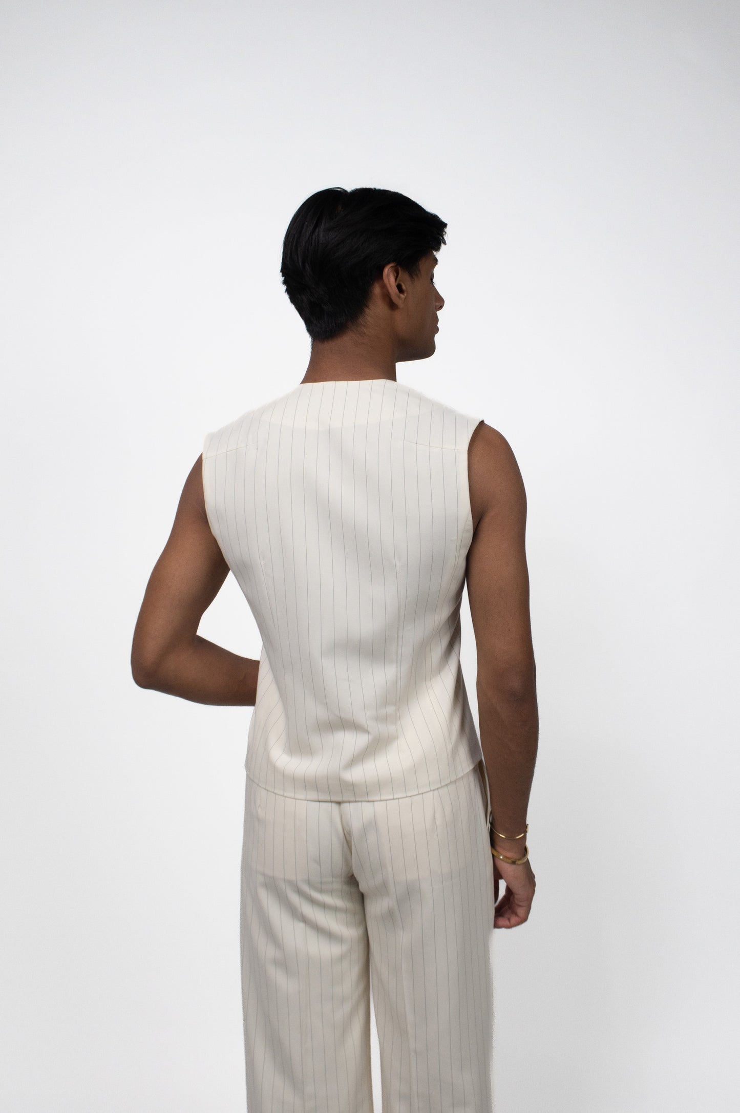THE SHREYA GILET PINSTRIPE - Off White