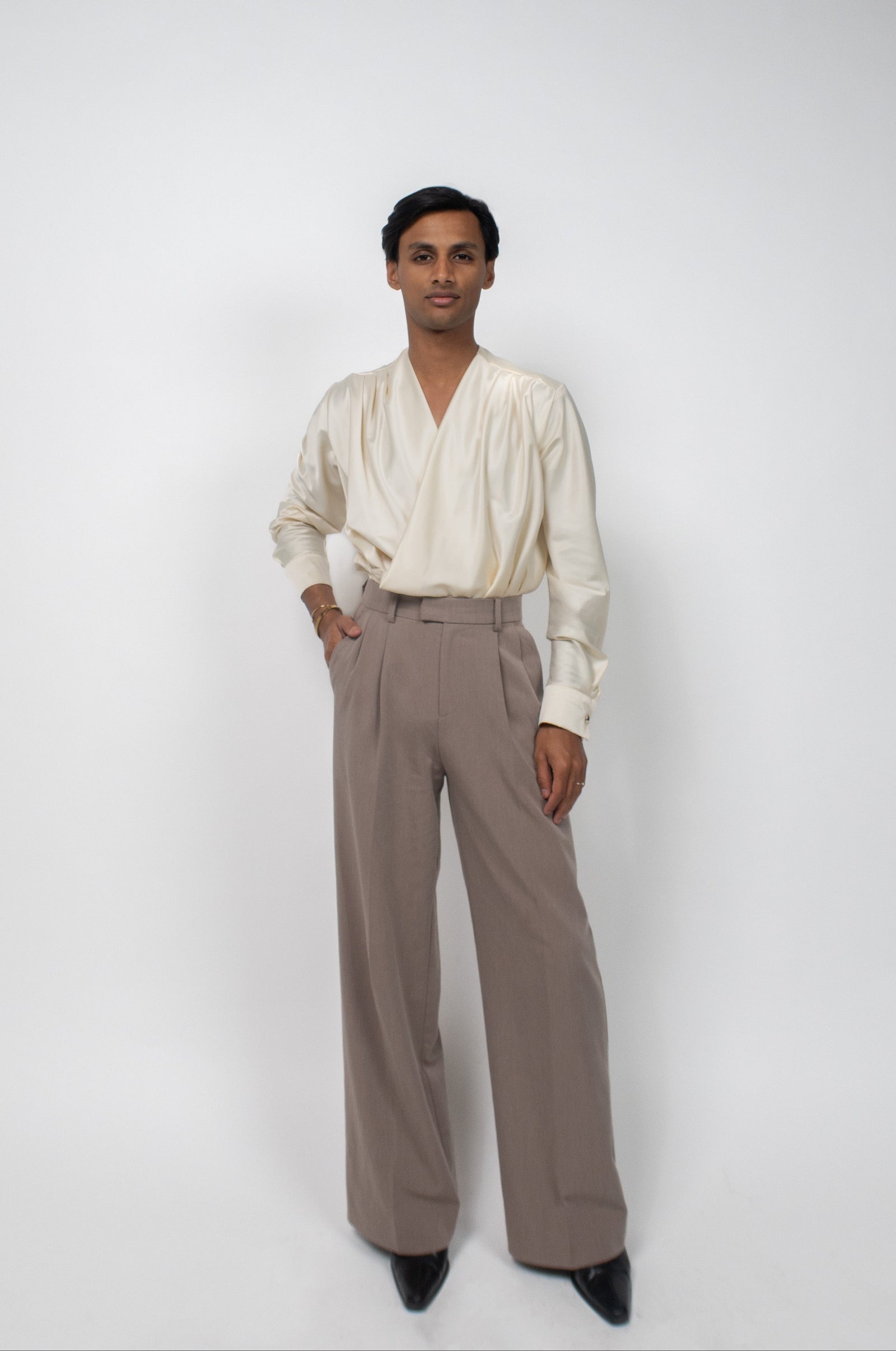 THE DAYE TROUSERS - Light Taupe