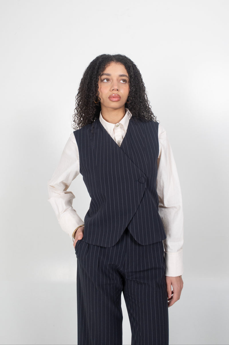 THE SHREYA GILET PINSTRIPE - Navy