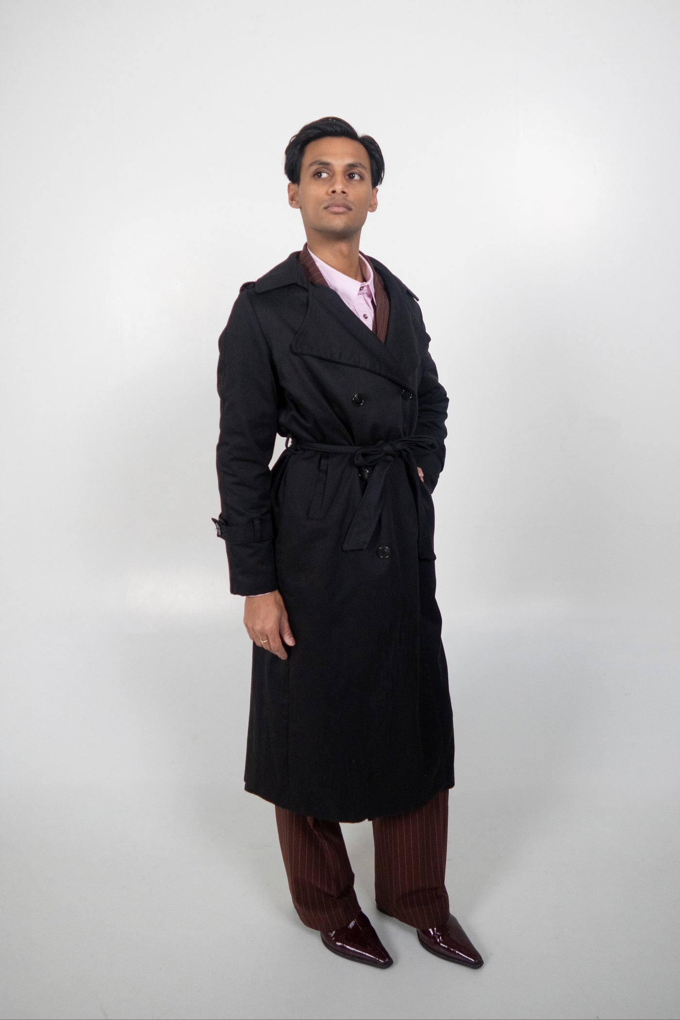 THE IVEN TRENCH - Black