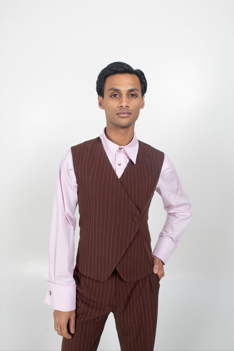 THE SHREYA GILET PINSTRIPE - Cocoa